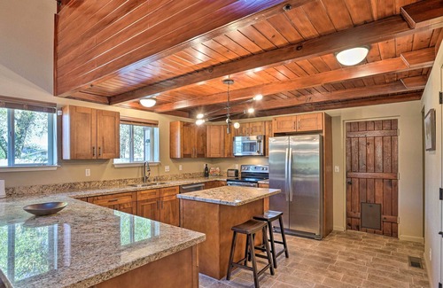 Clearlake House | Waterfront Clearlake Retreat w/ Dock & Kayaks