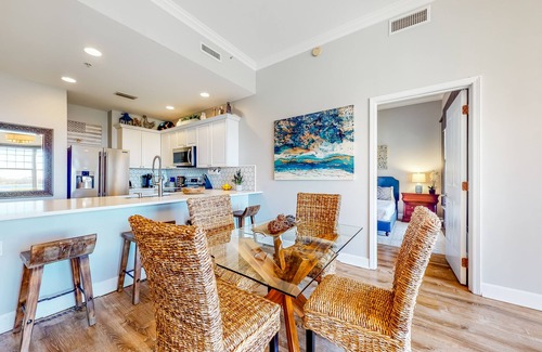 Upper Grand Lagoon Condo | Waterfront condo with central AC and access to resort pool & hot tub