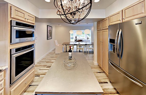 Sarasota House | Waterfront Coastal 3 BR/3 BTH w/Pool, 50ft. Boat Dock, Walk to Beach