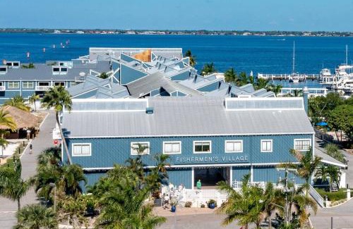 Punta Gorda Apartment | Waterfront Condo #7