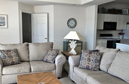Lakeland Condo | Waterfront Condo with Amazing View