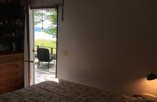 Corinth House | Waterfront contemporary on beautiful sand dune beach. 1/2-hour from Saratoga.