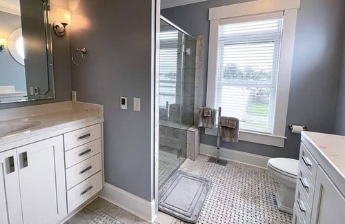 White Lake Cottage | Waterfront Cottage!! Awesome Views of White Lake!!! This 4-bedroom home has all the features you would expect in a luxury waterfront cottage, and this location puts you a very short walk to Goldston's Beach Pavilion.