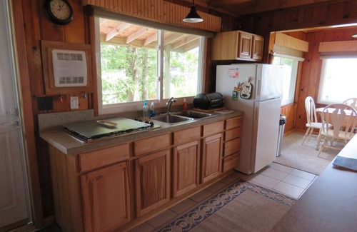Alpena Cottage | Waterfront Cottage on Long Lake