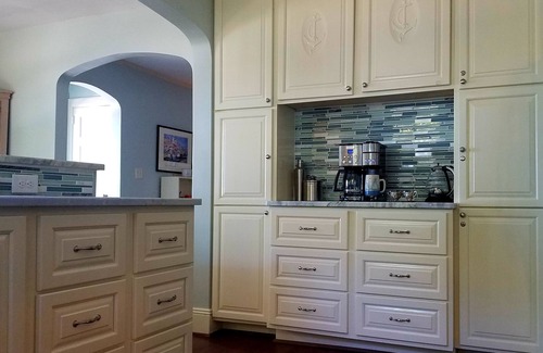 Morehead City House | Waterfront Cottage on Taylor's Creek w/Boat Dock - Near Shops and Restaurants