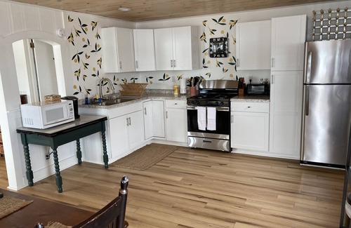 Penn Yan Cottage | Waterfront Cottage on Keuka Lake near Penn Yan