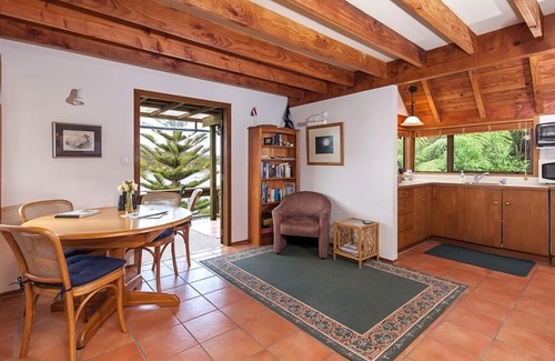 Russell House | Waterfront cottage, Te Wahapu Bay, Russell.
