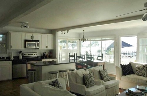 Alabama Gulf Coast Cottage | Waterfront Cottage with Wharf on Mobile BaynBeing remodeled completion Sept 15th