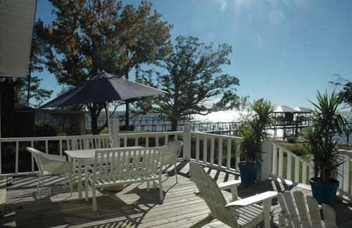 Alabama Gulf Coast Cottage | Waterfront Cottage with Wharf on Mobile BaynBeing remodeled completion Sept 15th