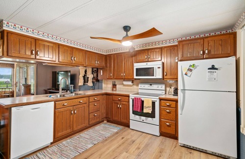 Alanson House | Waterfront Crooked Lake Getaway