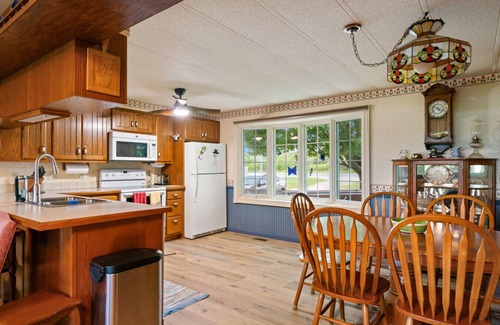Alanson House | Waterfront Crooked Lake Getaway