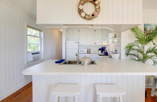 Marshallberg House | Waterfront Crystal Coast Vacation Rental with Deck!