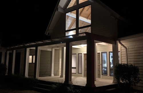 Beaufort Cottage | Waterfront! Deepwater! Private Dock! Cottage in the City!
