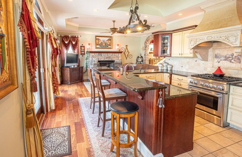 De Ruyter House | Waterfront DeRuyter Lake 3-story Sleeps 8 Gourmet Kitchen in Finger Lakes Region