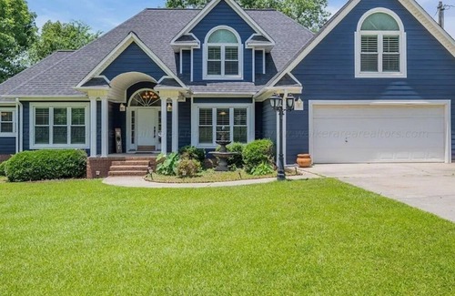 Cullman House | Waterfront Double Decker Dock - 5 Bed 3 1/2 Bath Smith Lake House in Cullman AL