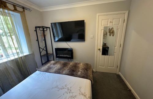Docklands House | Waterfront double room with fireplace in the heart of Royal Docks