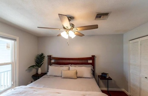 St. Lucie Village Cottage | Waterfront Dream Guesthouse