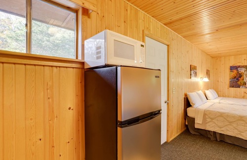 Eagle Rock Apartment | Waterfront Eagle Rock Escape Near Marinas!