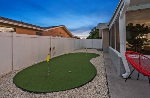 Tampa Shores Apartment | Waterfront Escape 5Bed, 3Bath, Heated Pool