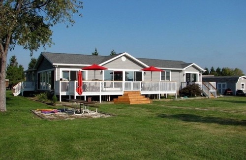 Cambridge House | Waterfront Family Retreat with gorgeous views and a large Deepwater Dock. 5' MLW