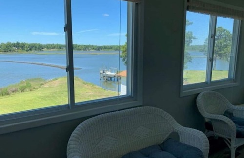 Hampstead Cottage | Waterfront Fishing Cottage w/Beautiful Sunsets