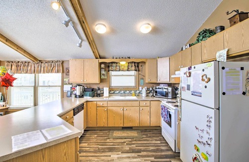 Friendship Cottage | Waterfront Friendship Home w/Private Pier!