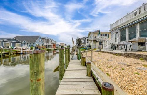 Keen-Wik On the Bay House | Waterfront Gem with Dock 3 Mi to Fenwick Island Fun