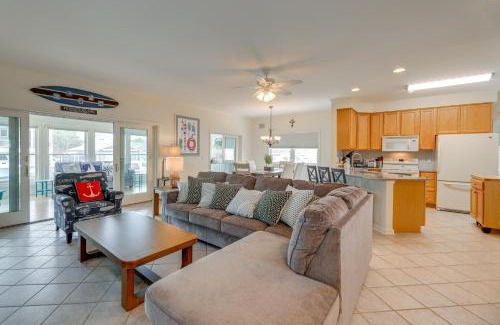 Keen-Wik On the Bay House | Waterfront Gem with Dock 3 Mi to Fenwick Island Fun