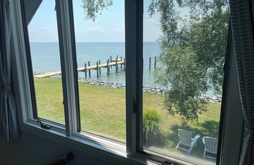 Stevensville Apartment | Waterfront Getaway - View of bay from your bed
