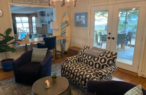 Sea Trail House | Waterfront Getaway