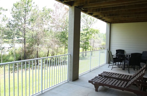 Foley Condo | Waterfront - great fishing, peaceful & quiet, yet close to Tanger Outlets & OWA