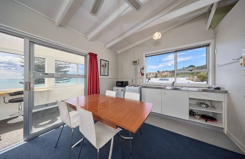 Kaikoura Apartment | Waterfront | Great Views | Affordable | Unit 1, Waterfront | Great Views | Affordable