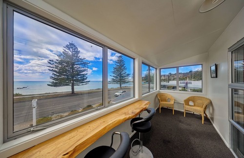 Kaikoura Apartment | Waterfront | Great Views | Affordable | Unit 1, Waterfront | Great Views | Affordable
