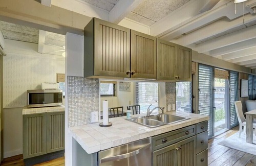 Sailboat Bend House | Waterfront ~ Heated Pool ~ Private cul-de-sac