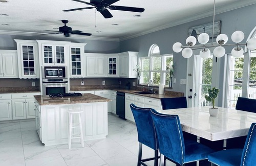 Mid America House | Waterfront~Heated Pool~Hot Tub~Game Room