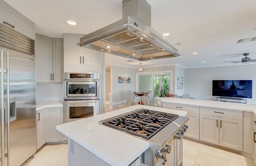 Bel Air House | Waterfront ~ Heated Pool ~ BBQ ~ Bikes