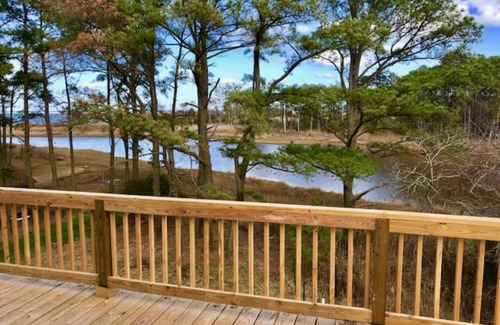 Fox Hill - Grandview House | Waterfront Hideaway PRIVATE 3rd flr guestsuite PRIVATE DECK Nature Preserve View