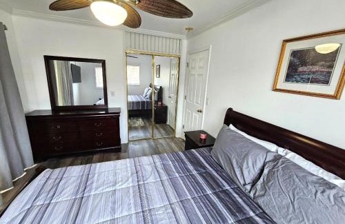 Intracoastal Homes House | Waterfront hideaway on the canal