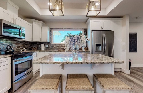 Destin House | WATERFRONT~ home private~ POOL~deep DOCK bring your boat/waverunners