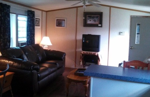 Saratoga Springs House | Waterfront home quiet lake community with in minutes to local activities