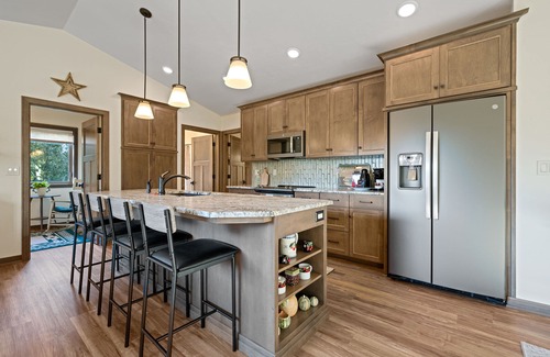 Sturgeon Bay House | Waterfront home- New Construction, Beautifully decorated!