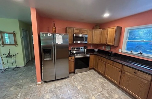 Mineral House | Waterfront home on a quiet cove mid-lake! 4 kayaks, hot tub, and dog friendly!