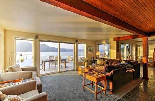 Union House | Waterfront Home on 'Gold Coast' of Hood Canal!