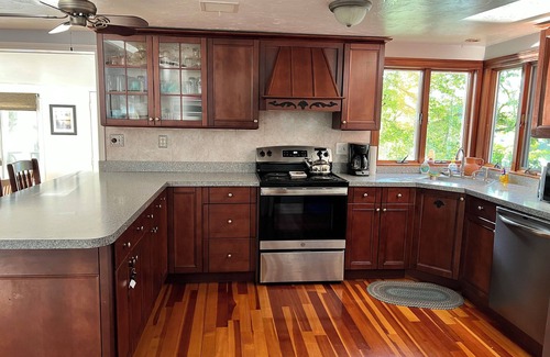Ponds of Plymouth House | Waterfront home on pristine lake w/large deck above water, 5 min from Cape Cod