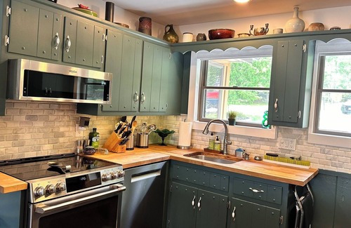 White Lake House | Waterfront Home on White Lake in Bethel, NY - Minutes from Bethel Woods Concerts