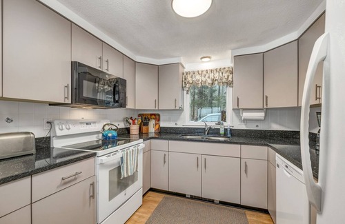 Meredith House | Waterfront home sleeping 10 located on Cummings Cove on Lake Winnipesaukee
