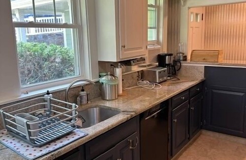 Gloucester House | Waterfront Home! Stunning sunsets, swimming, paddling!