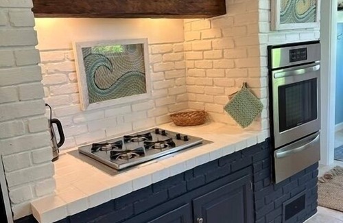 Gloucester House | Waterfront Home! Stunning sunsets, swimming, paddling!