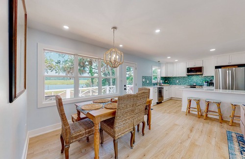 Edisto Island House | Waterfront home with private dock & deck with great views, walk to the beach