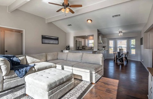 Granbury House | Waterfront home with fire pit, gameroom, and dock